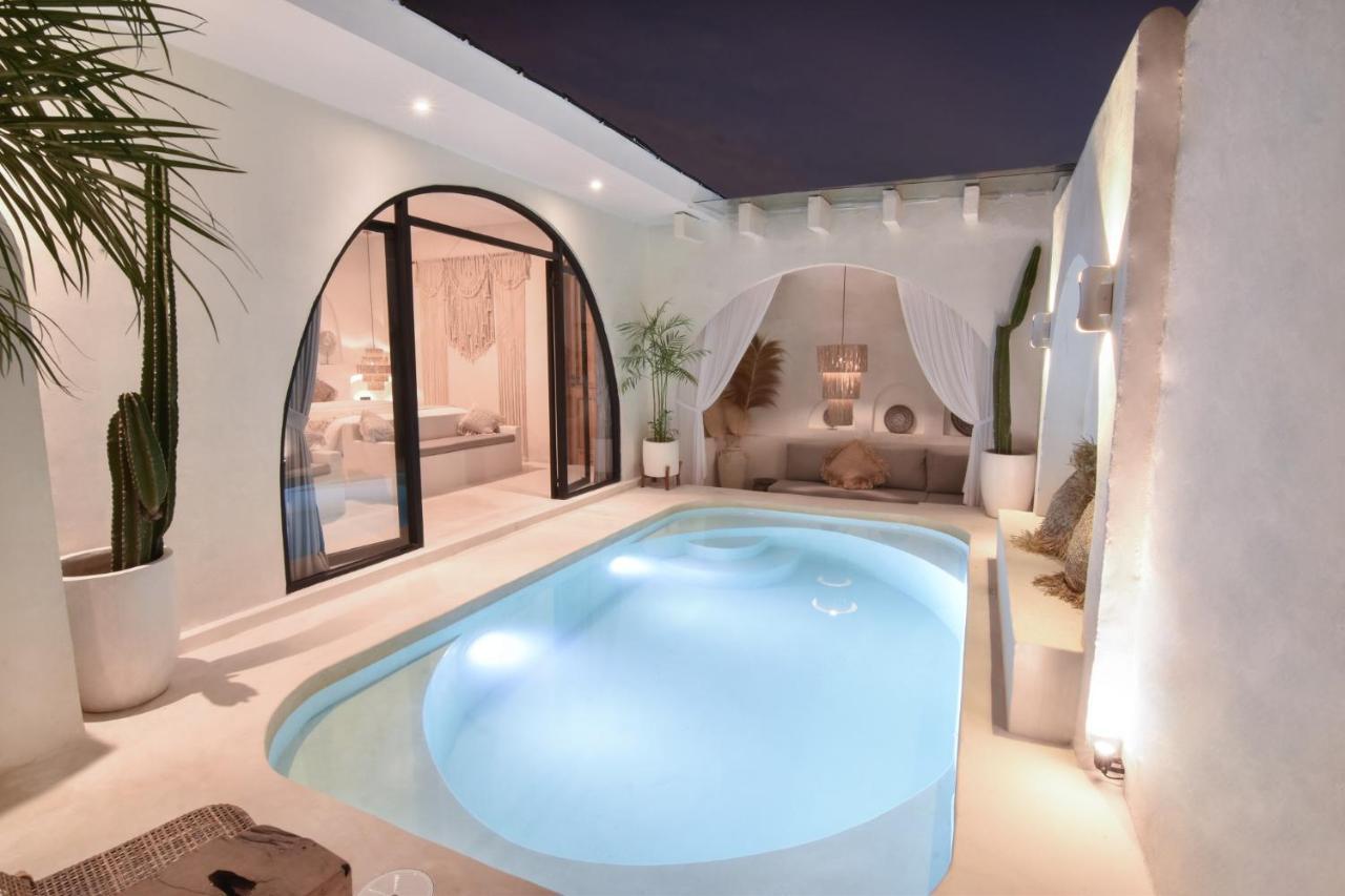 Bohemian Jogja Villas With Private Pool Kejayan Екстериор снимка
