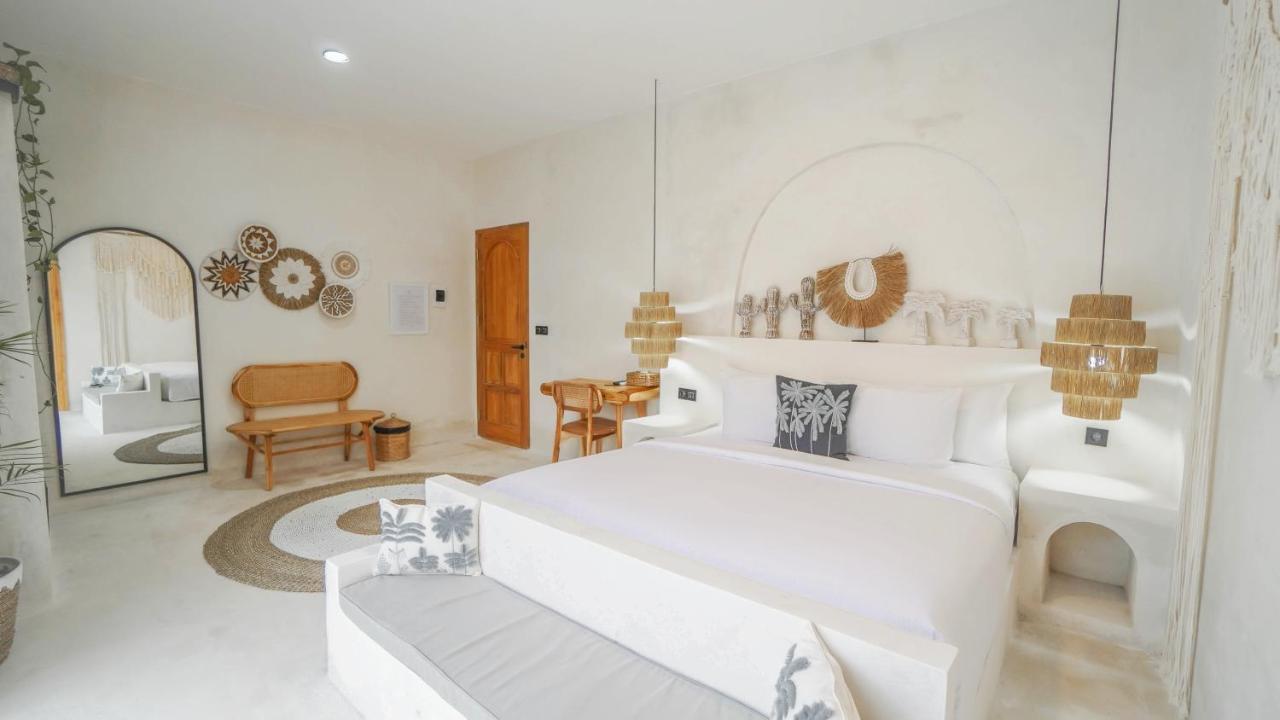 Bohemian Jogja Villas With Private Pool Kejayan Екстериор снимка