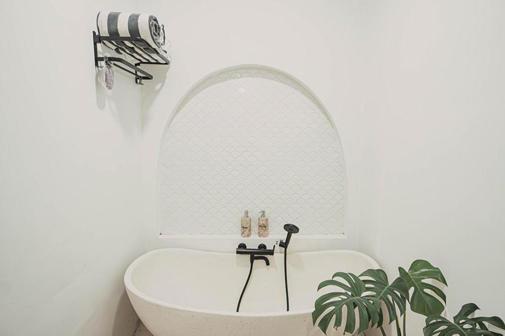 Bohemian Jogja Villas With Private Pool Kejayan Екстериор снимка