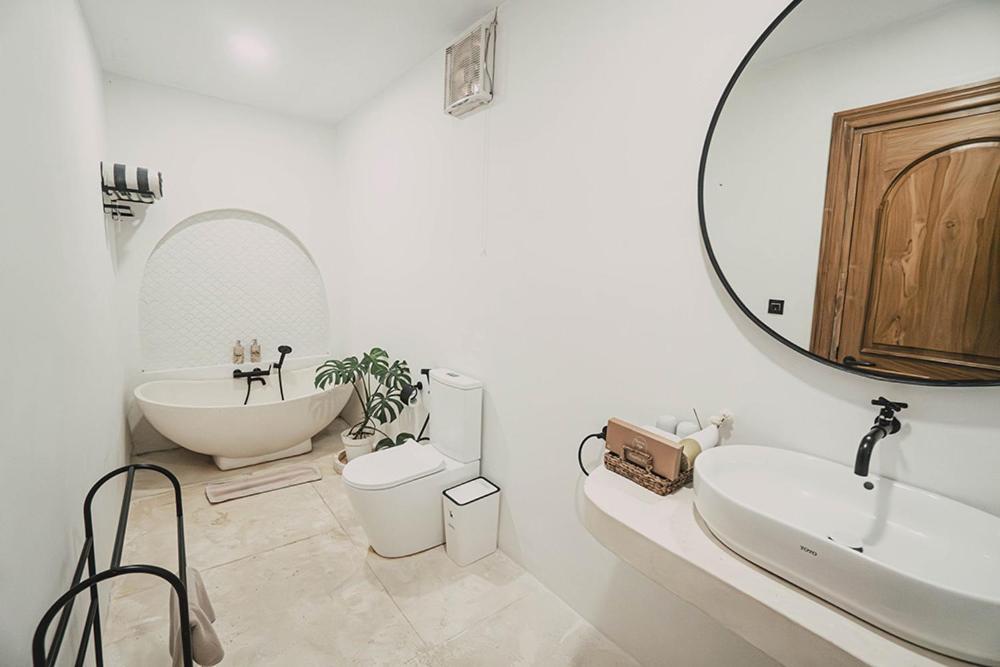 Bohemian Jogja Villas With Private Pool Kejayan Екстериор снимка