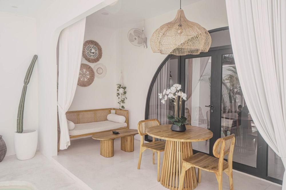Bohemian Jogja Villas With Private Pool Kejayan Екстериор снимка
